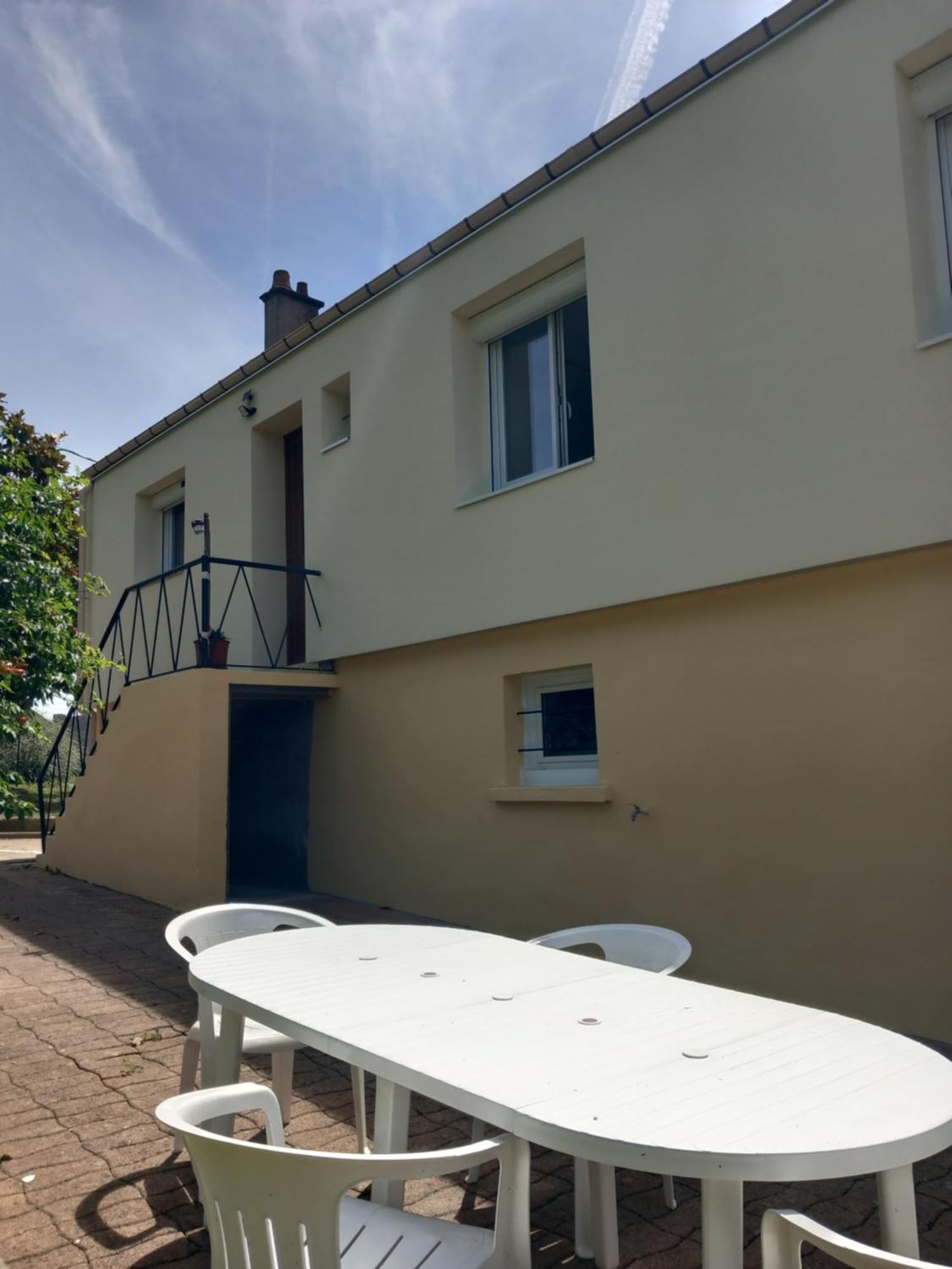 Les Cyclamens 1 Apartamento Cosne-sur-Loire Exterior foto
