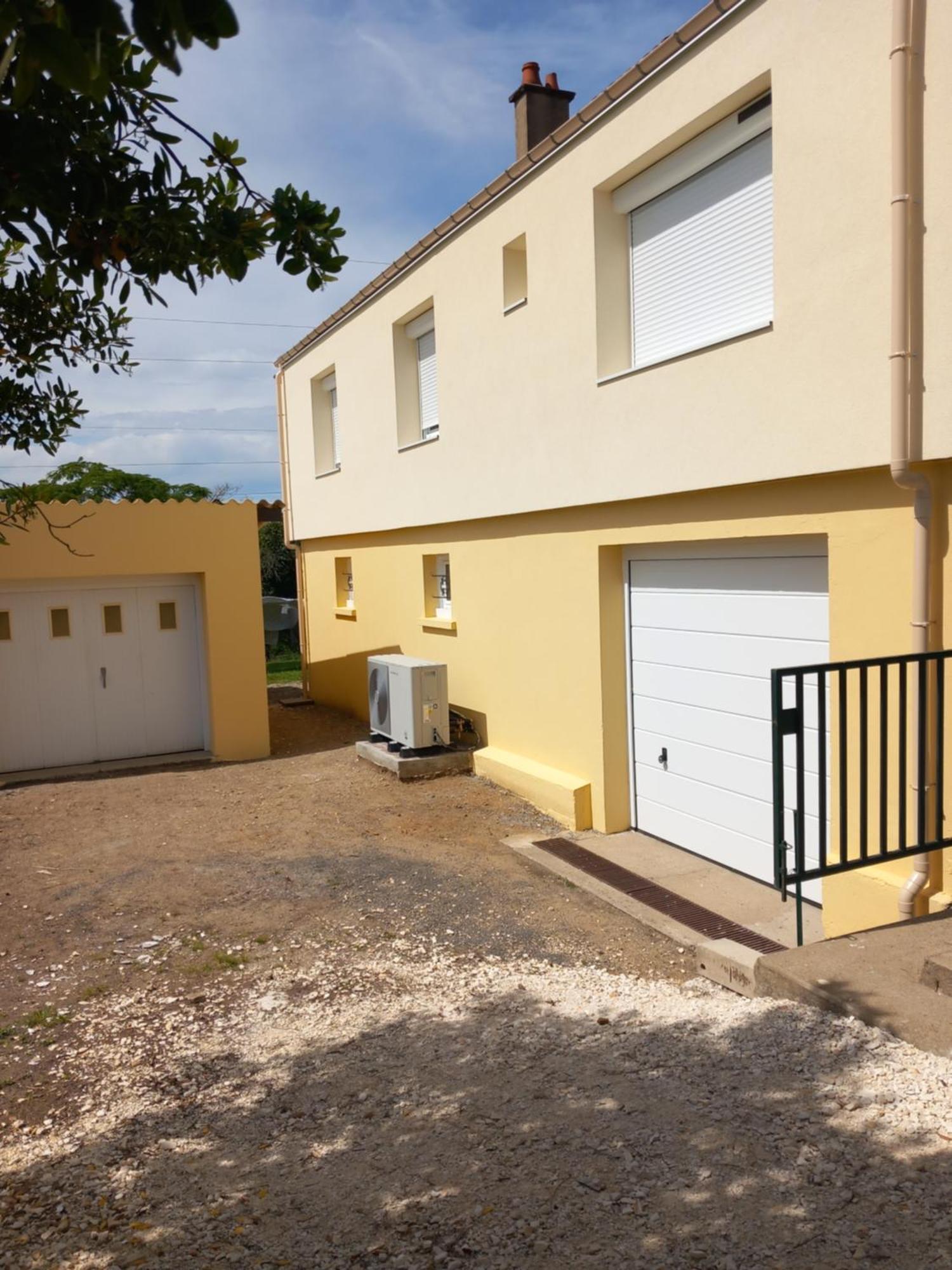 Les Cyclamens 1 Apartamento Cosne-sur-Loire Exterior foto